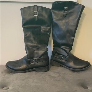 Black Knee-High Leather Boots